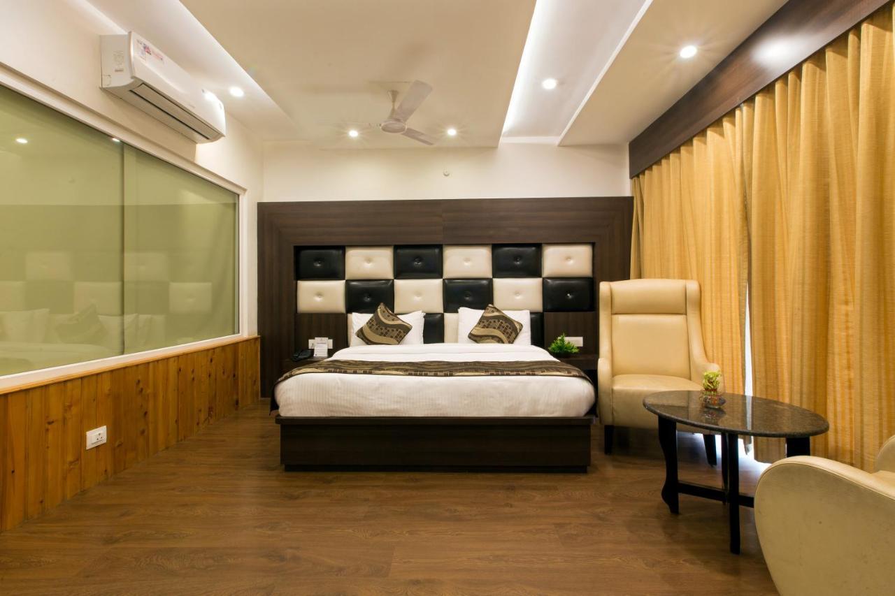 Hotel Trinity Heights แมคลอยด์กันจ์ ภายนอก รูปภาพ